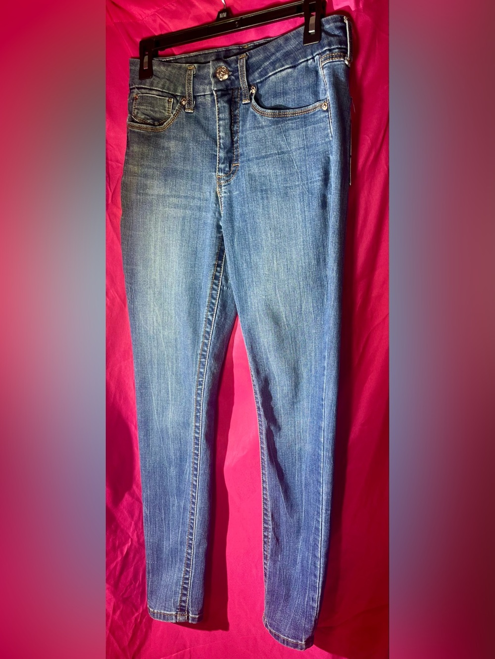 Seven7 women’s size 6 Classic Blue Women's Jeans - Slim Fit
